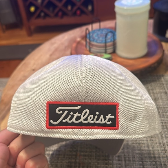 Titleist hat - Picture 2 of 5